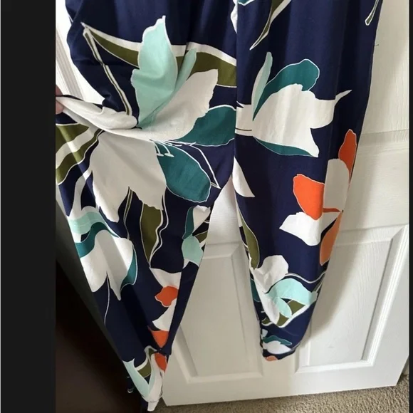 Cuddl Duds Flexwear Short Sleeve Jumpsuit Floral Navy Multicolored Sz M - Picture 4 of 7